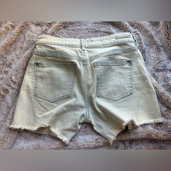 Anthropologie floral Print Denim Shorts - Picture 2 of 4